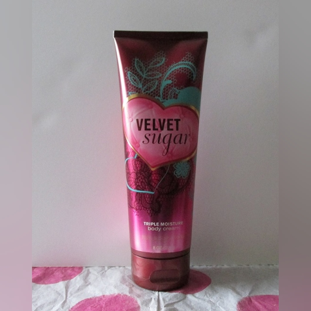 Bath & Body Works - Velvet Sugar - Triple Moisture Lotion
